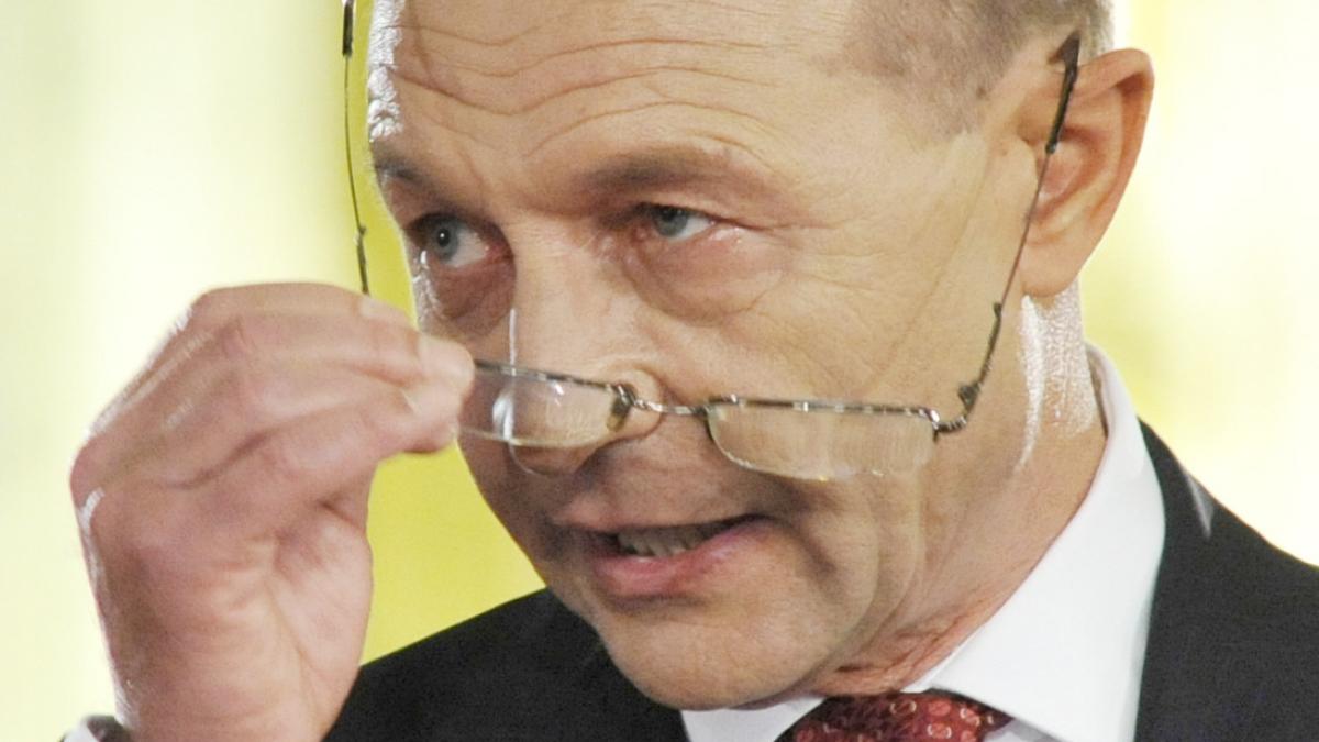 deziluzia optica in tara orbilor chiorul e suspendat