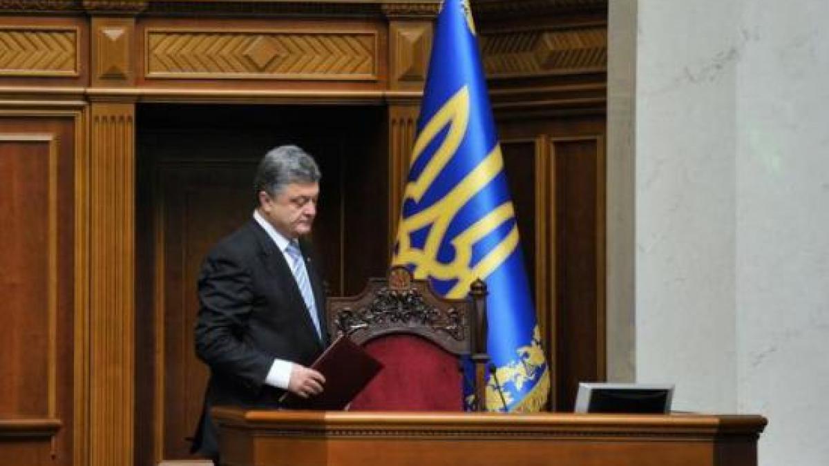 petro porosenko vrea sa dizolve parlamentul ucrainei