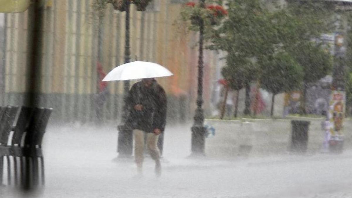 romania sub informare de ploi si vijelii