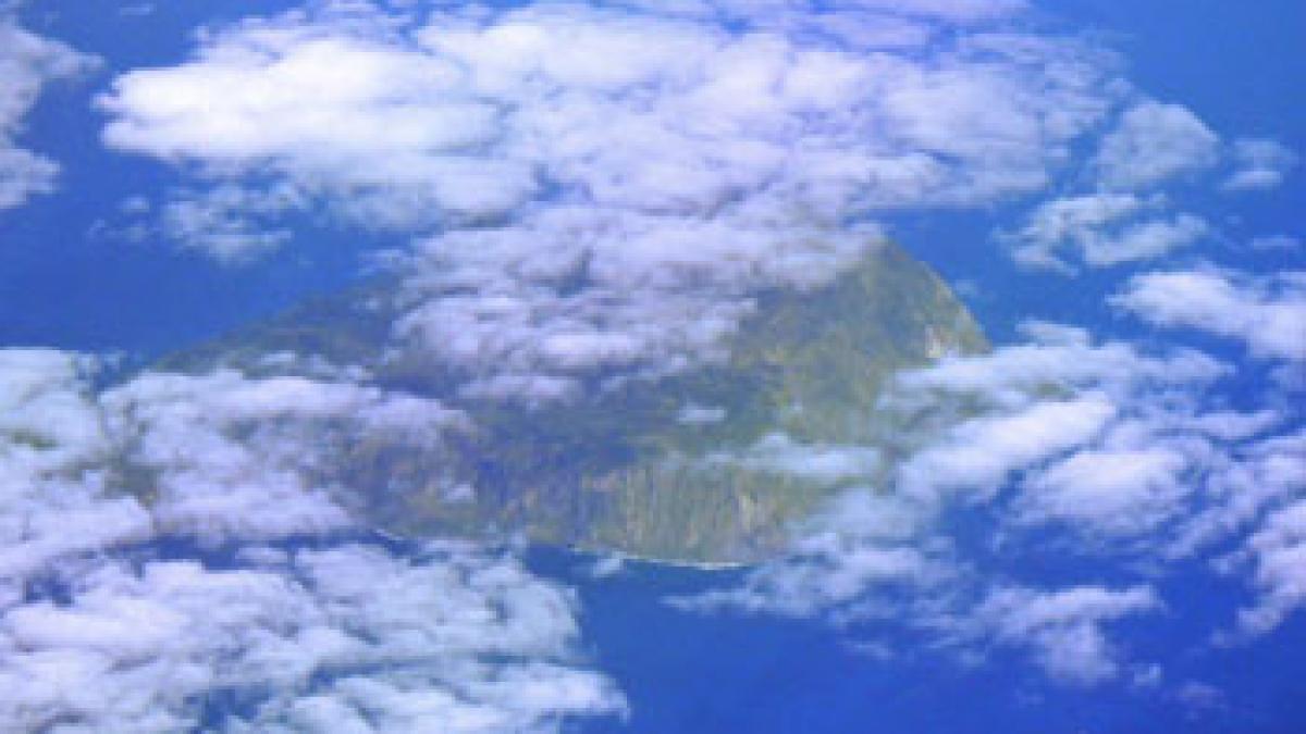 vezi aici cum arata cea mai izolata insula din lume