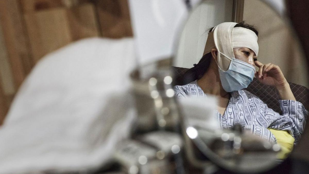 cel mai luxos cartier din seul invadat de chinezoaice venite la cumparaturi de fete