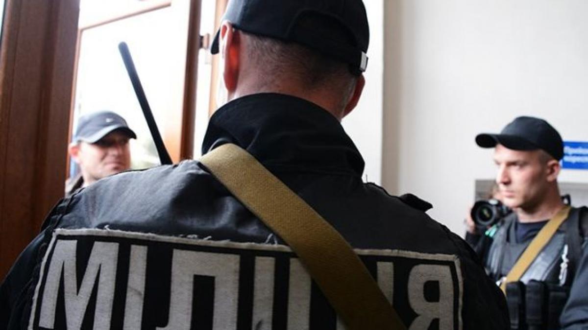 comando terorist deghizat in corp diplomatic angajatii ambasadei rusiei au fost arestati la kiev