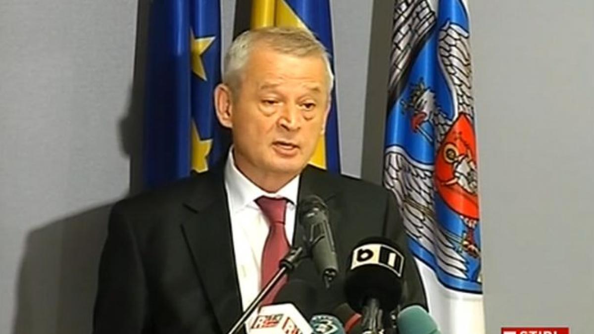 oprescu primarii sa se retraga din partidele din care fac parte pe perioada mandatului