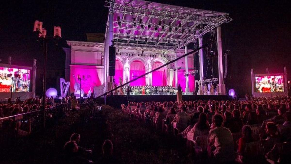 directorul general al operei nationale bucuresti razvan ioan dinca promenada operei o promisiune a