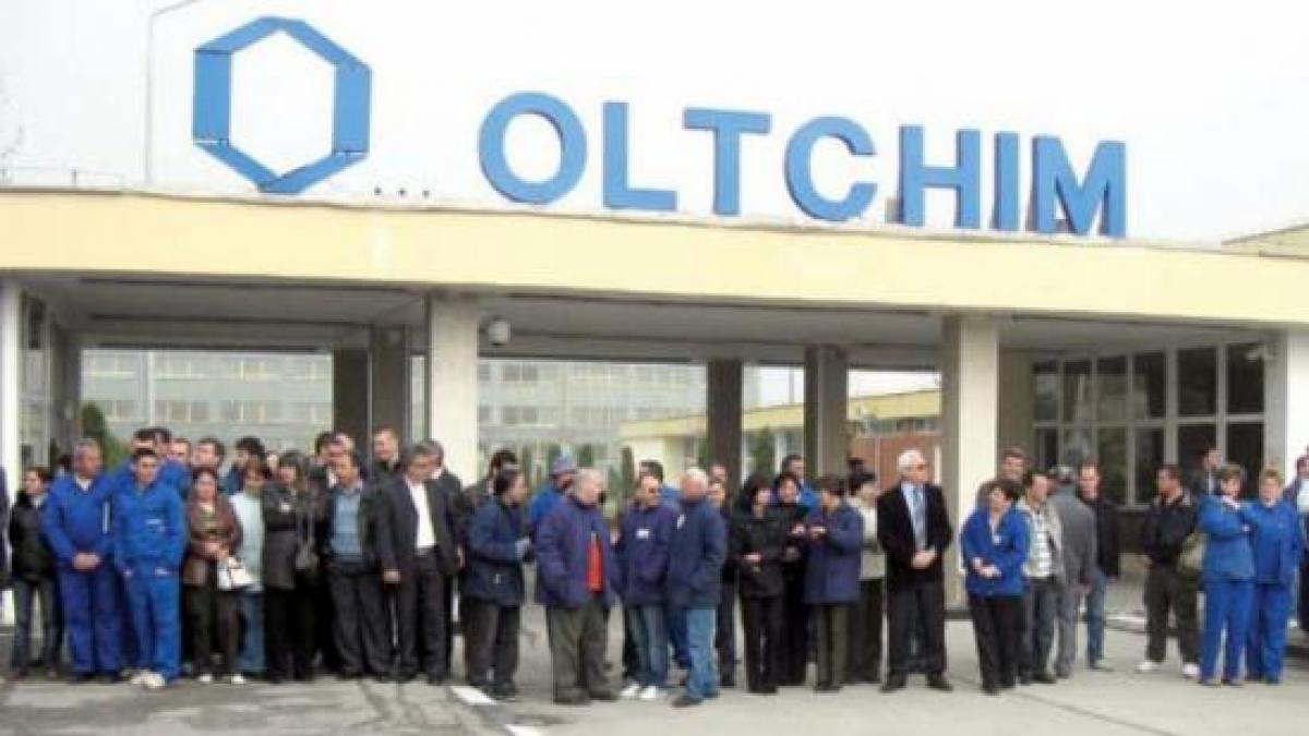 una dintre sectiile combinatului oltchim redeschisa la trei ani dupa ce guvernul boc a decis sa o
