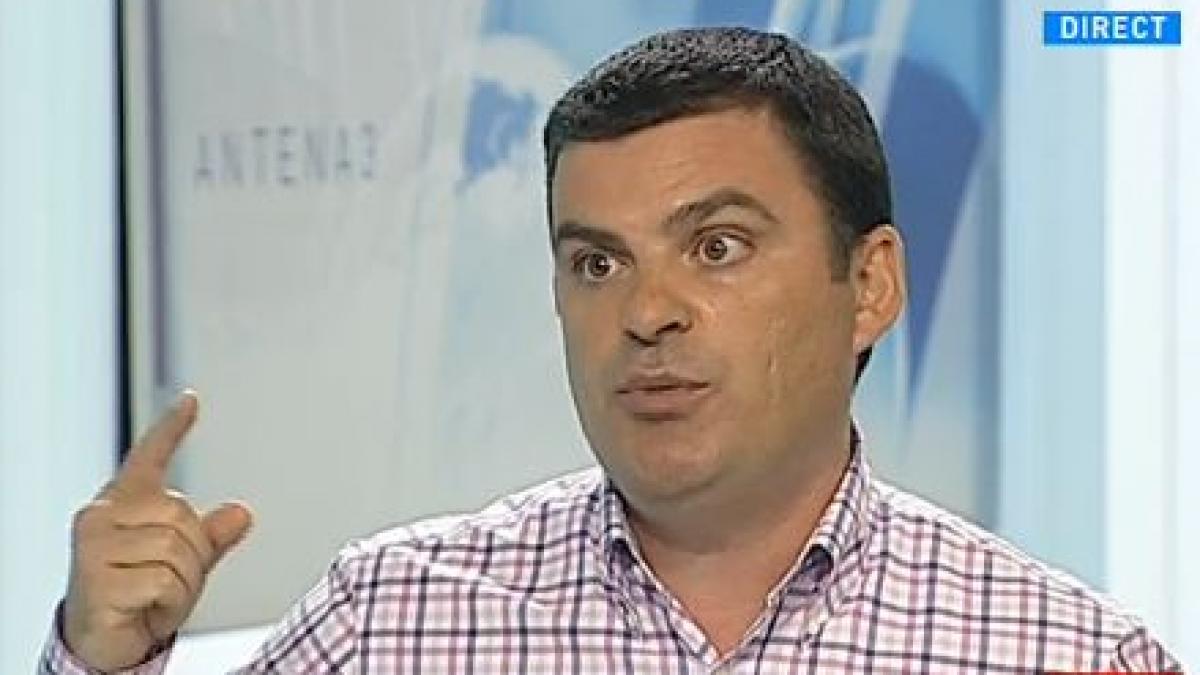 radu tudor vad din partea lui klaus iohannis un efort extraordinar de a si distruge propria imagine