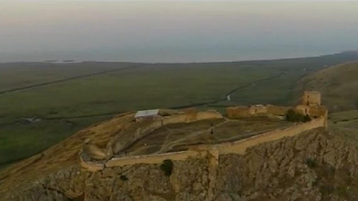 romania la inaltime imagini spectaculoase cu cetatea enisala