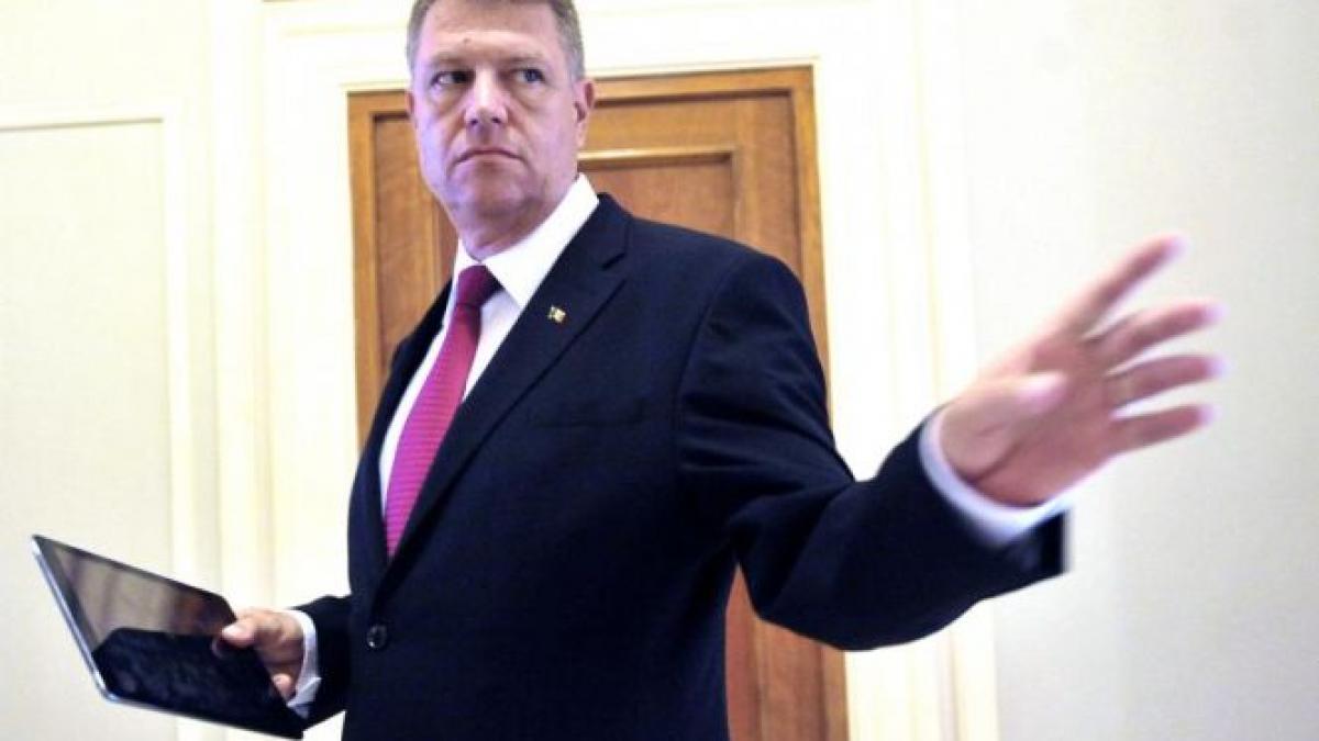 iohannis contesta la ccr ordonanta migratiei primarilor firea iohannis ameninta edilii cu dosare