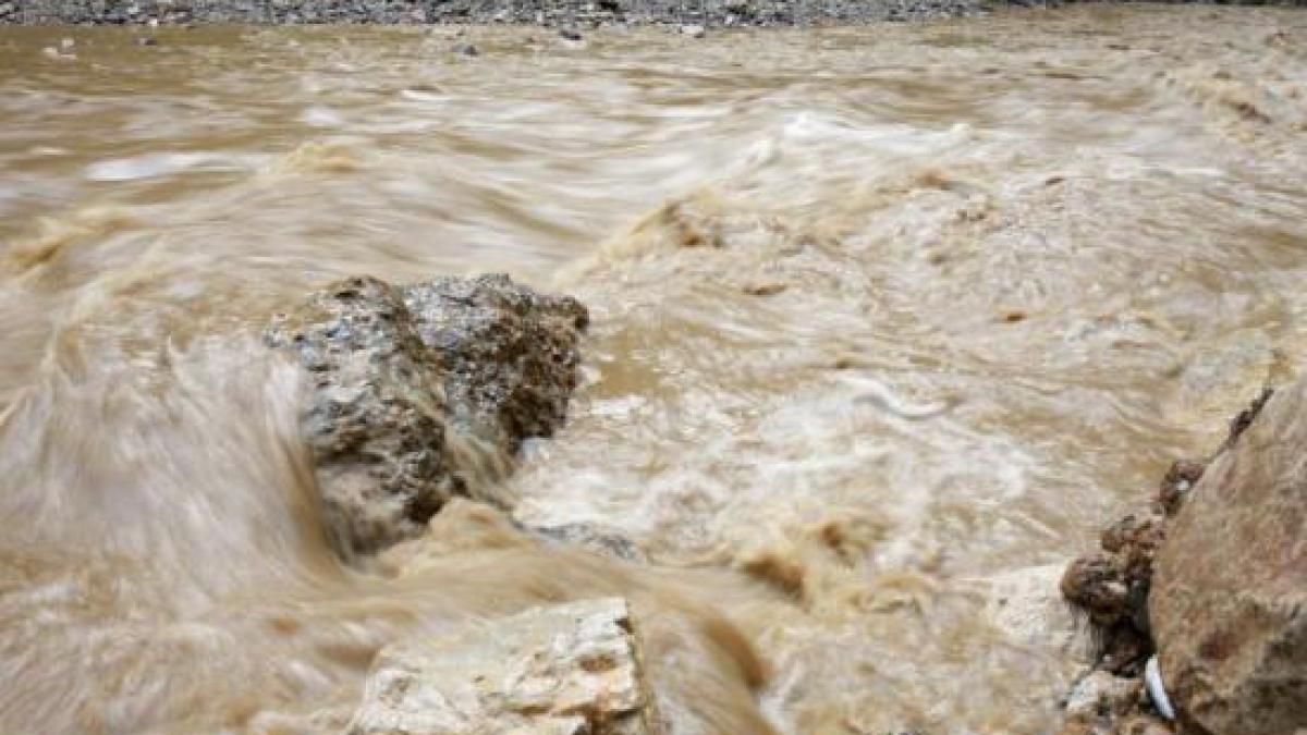 cod galben de inundatii in dolj olt si teleorman pana la noapte