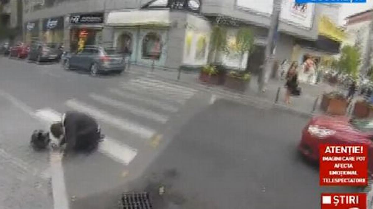 imagini incredibile un motociclist a zburat de pe motor dupa ce a franat brusc intr un viraj in