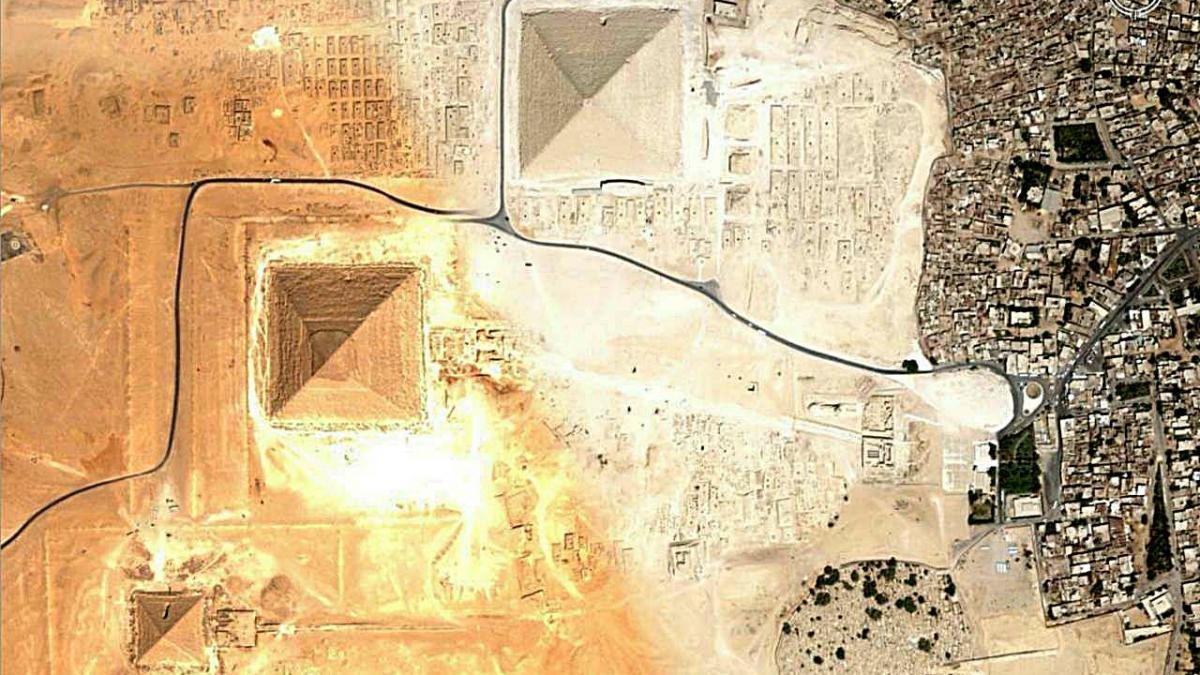 ce se intampla cu cea mai veche piramida din egipt asistam la distrugerea ei