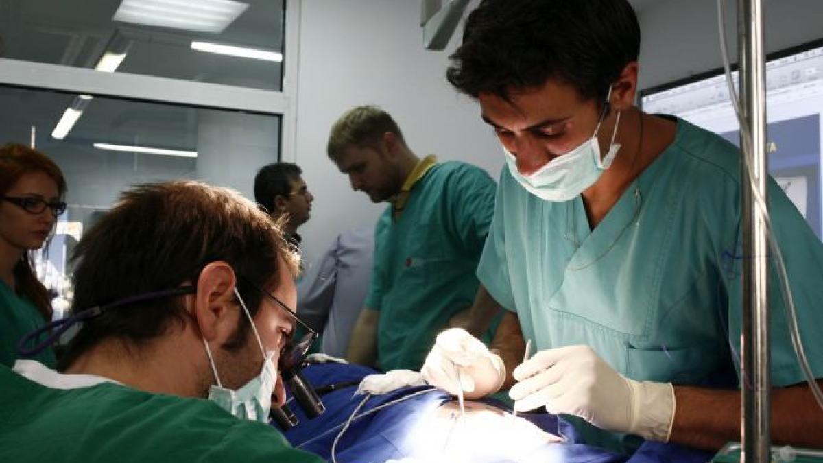 ministrul sanatatii cresc salariile medicilor cu venituri mici