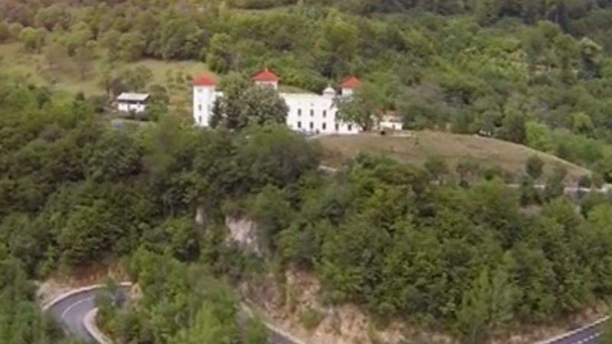 romania la inaltime manastirea arnota unul dintre cele reprezentative monumente istorice si de arta