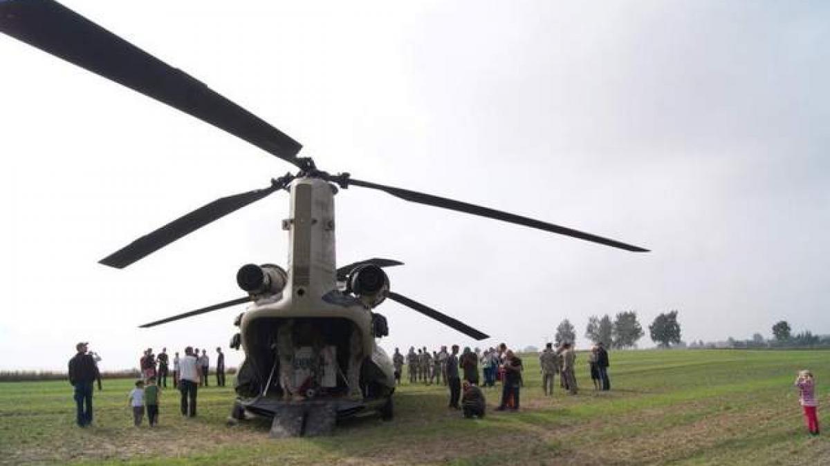 sase elicoptere americane de lupta au aterizat de urgenta intr un sat din polonia vezi aici ce s a