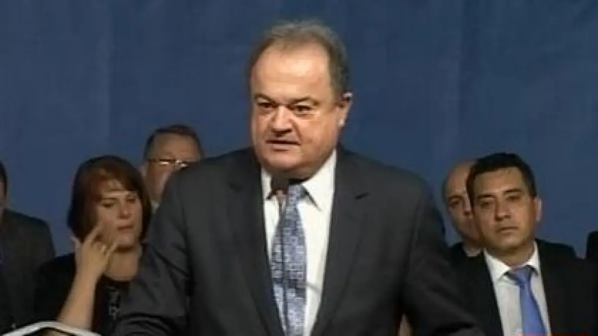 blaga il ataca dur pe basescu e un munte de ipocrizie