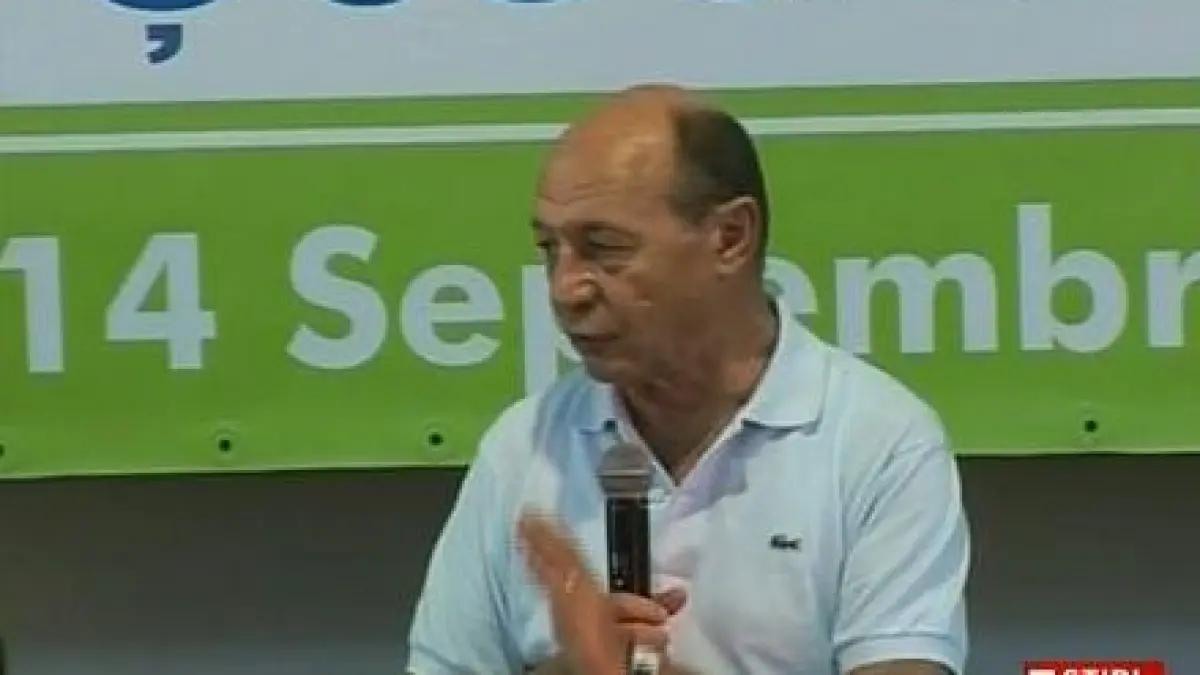 presedintele traian basescu instiga la proteste in fata guvernului