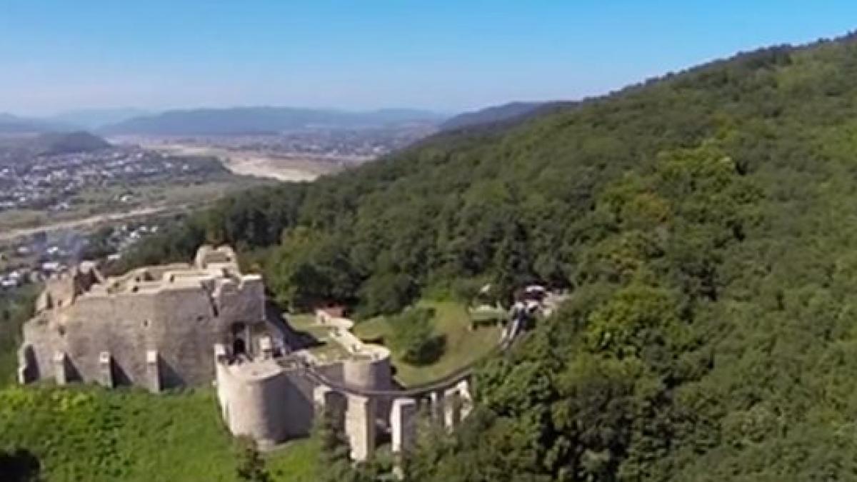 romania la inaltime imagini spectaculoase cu cetatea neamt