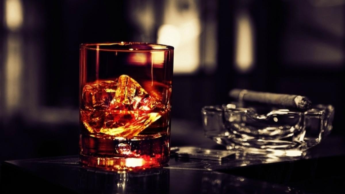 ce actor are o mare problema cu alcoolul pot bea si 14 sticle pe zi