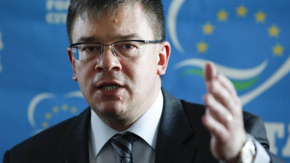 fostul sef sie mr ungureanu basescu instiga la infractiuni