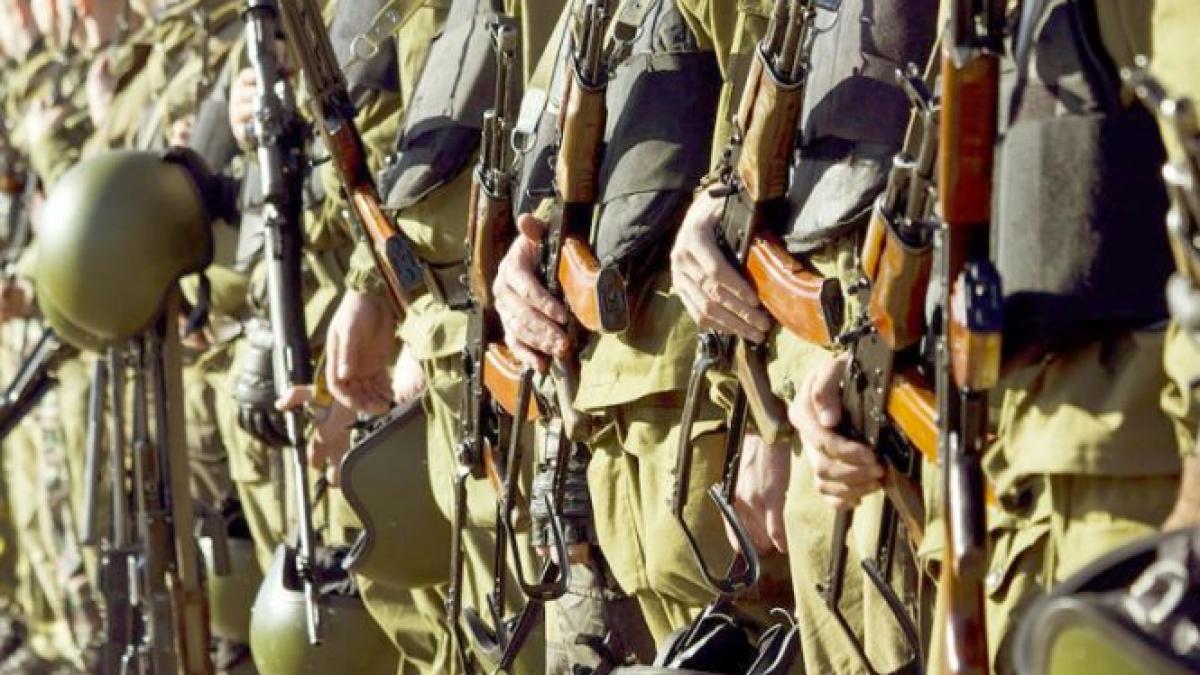 rusia a comasat 4 000 de militari la granita ucrainei cu crimeea