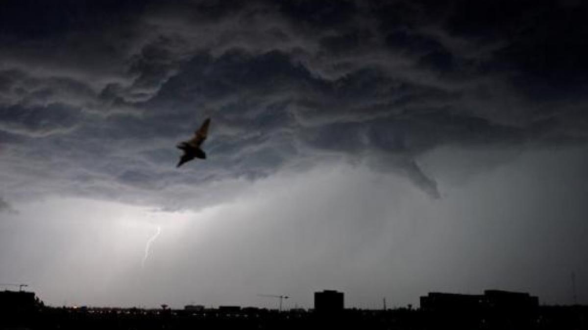 cod galben de ploi si vijelii in localitati din satu mare si maramures