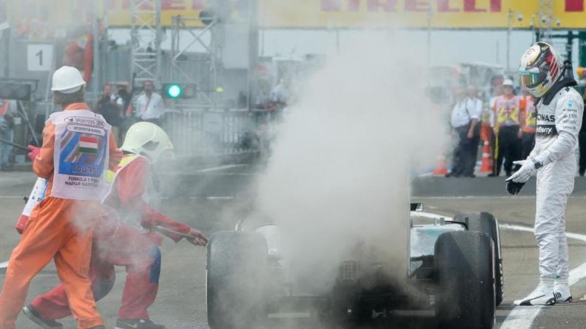 lewis hamilton a castigat mp al statului singapore