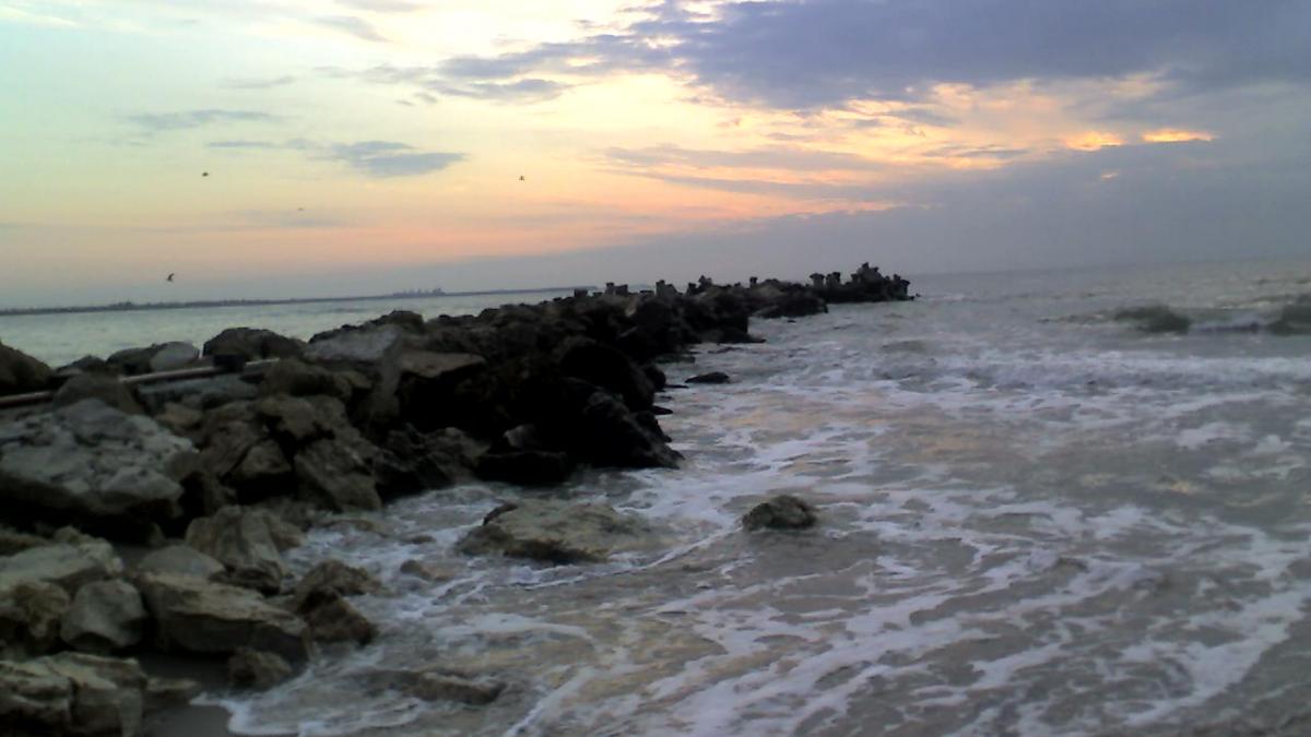 peisaj dezolant pe litoral ce s a gasit pe plaje la terminarea sezonului estival