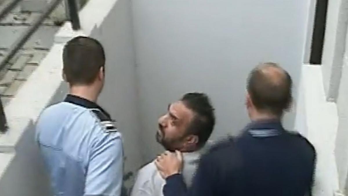 bercea mondial sacii cu bani din portul constanta au ajuns direct la traian basescu