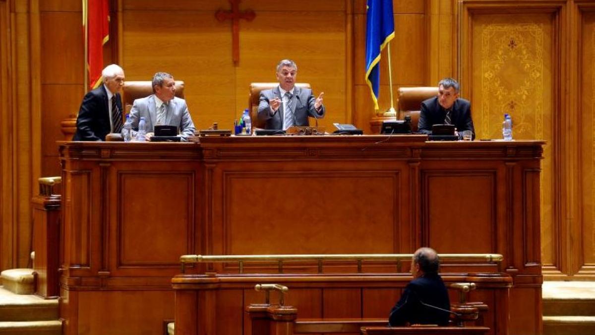 schimb de replici ca in textele lui caragiale intre zgonea si liderii acl pe problema spionului