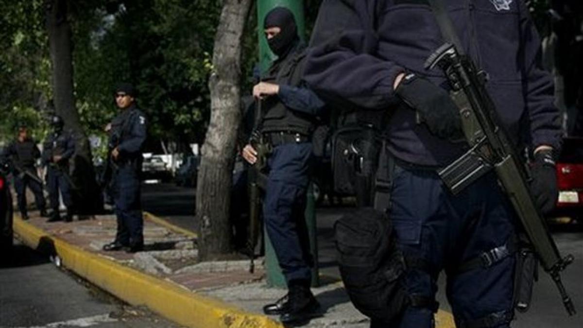 mexic 22 de politisti au fost arestati dupa violentele din statul guerrero