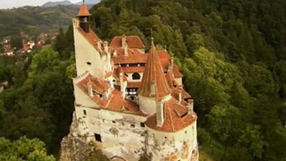 romania la inaltime castelul bran un loc plin de istorie si legende