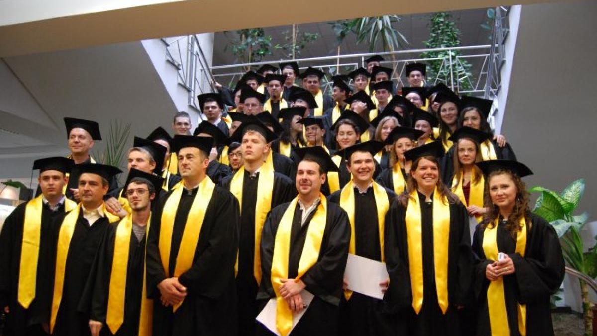 cat de grava este situatia absolventilor de facultate radiografia unei generatii de tineri someri