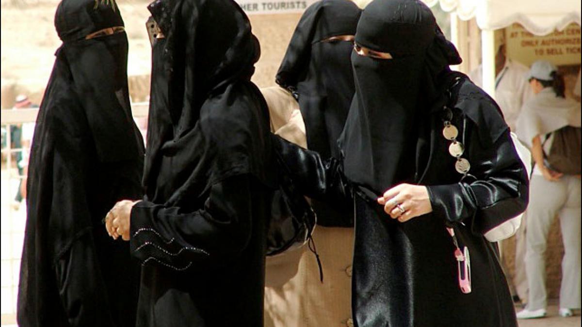 executie amanata in iran pentru o femeie care si a ucis violatorul