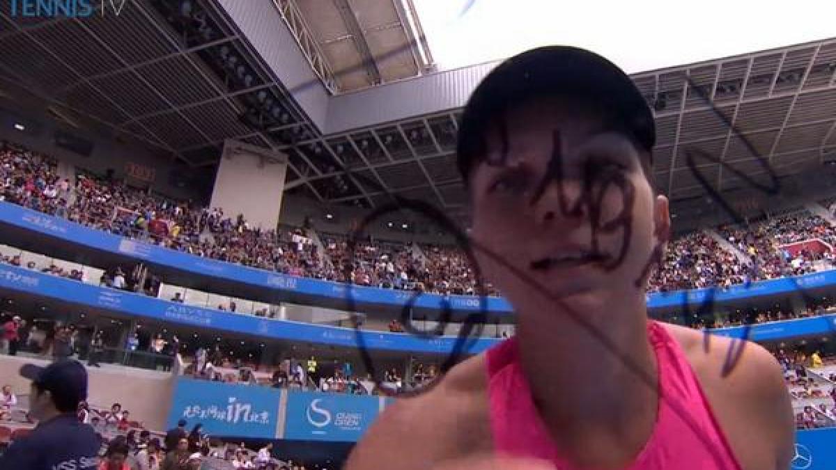 chiar daca a invins in optimi simona halep a fost fortata de o accidentare sa se retraga de la