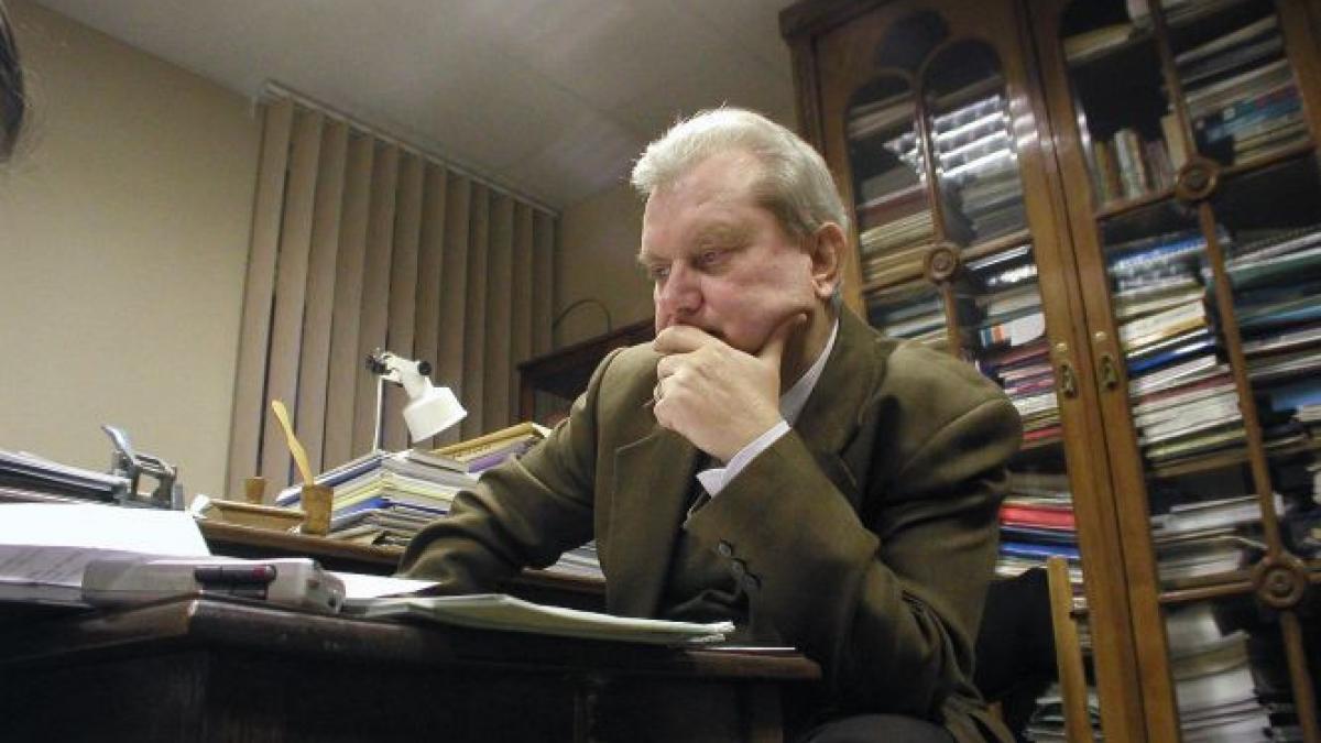 contestatia profesorului mencinicopschi nu va fi judecata