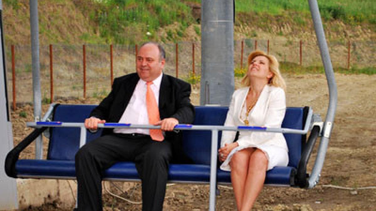 elena udrea o prezenta distinsa la dna sunt foarte ocupata cu organizarea campaniei iar dosarul