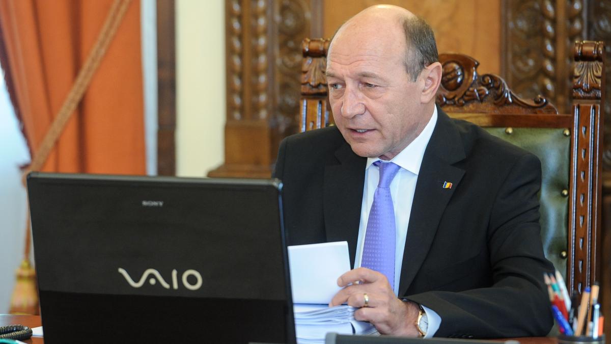traian basescu remarca lui nuland include si romania nu este un atac politic ci o realitate