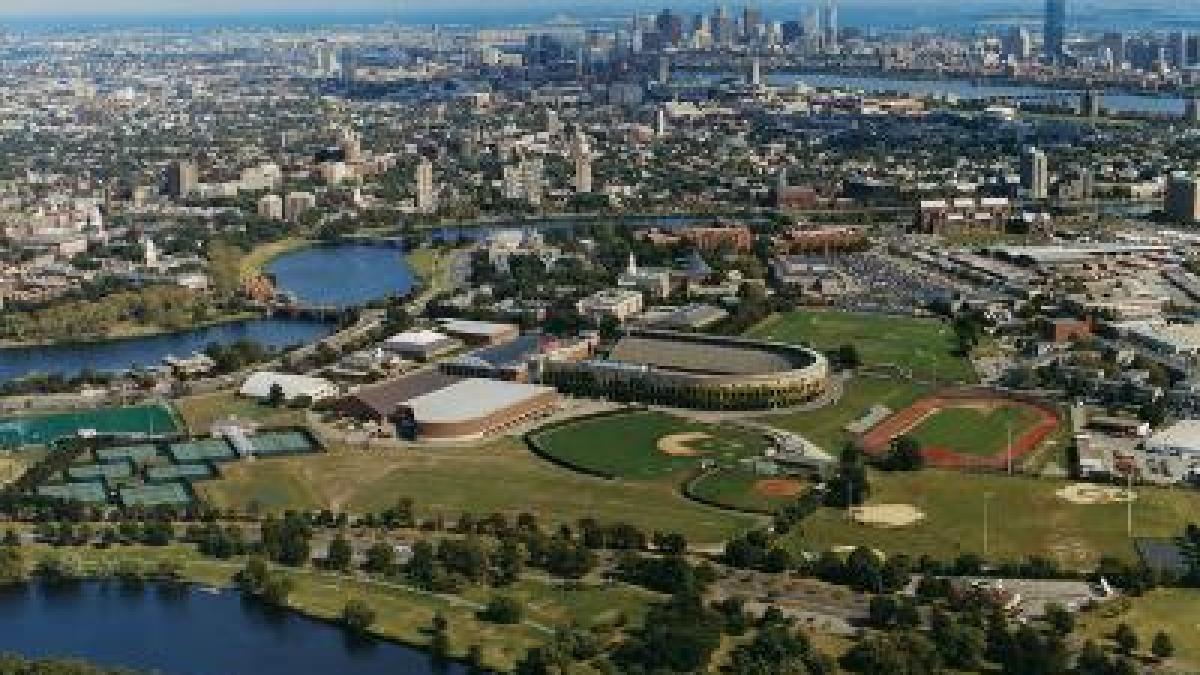 alerta maxima la harvard sute de studenti si profesori au fost amenintati cu moartea