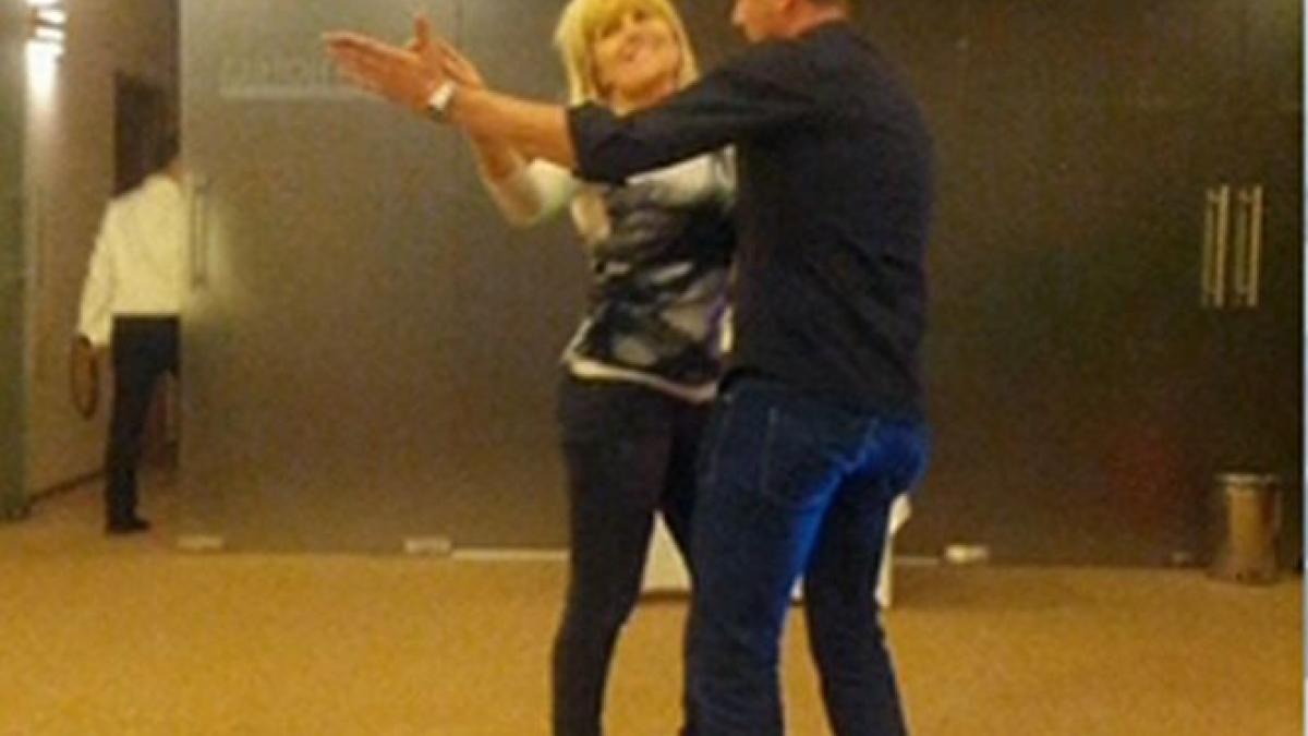 deziluzia optica dansuri de societate comerciala