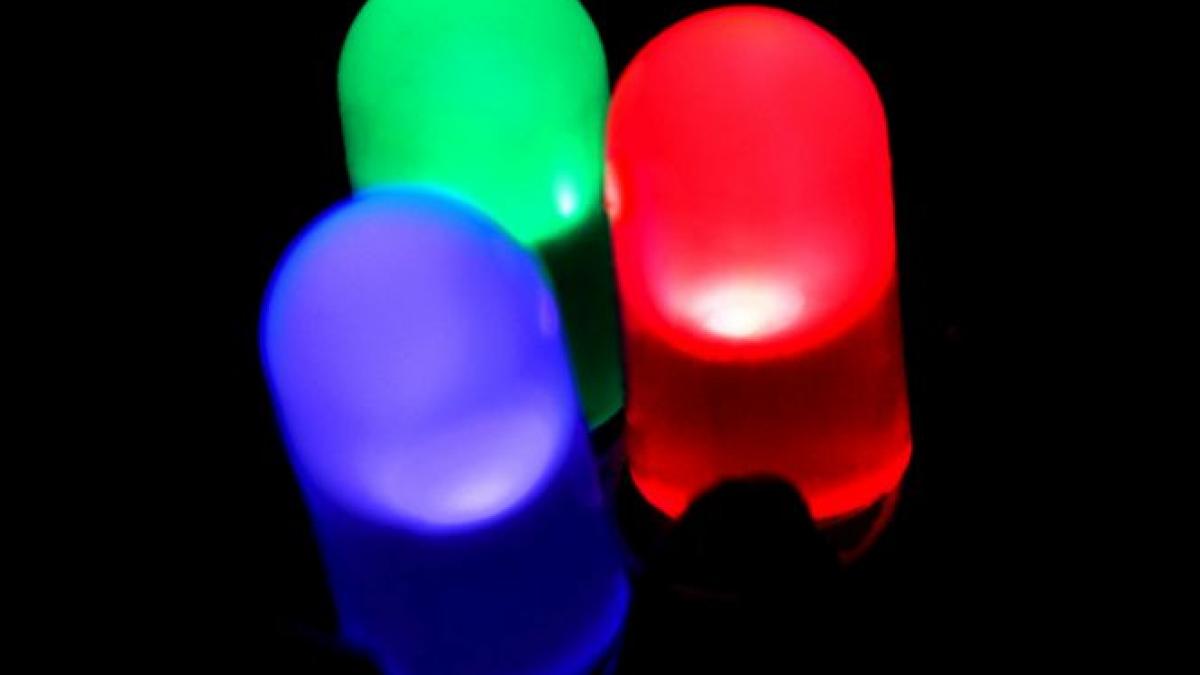 premiu nobel pentru led urile albastre cercetatorii au fost rasplatiti pentru dezvoltarea diodelor