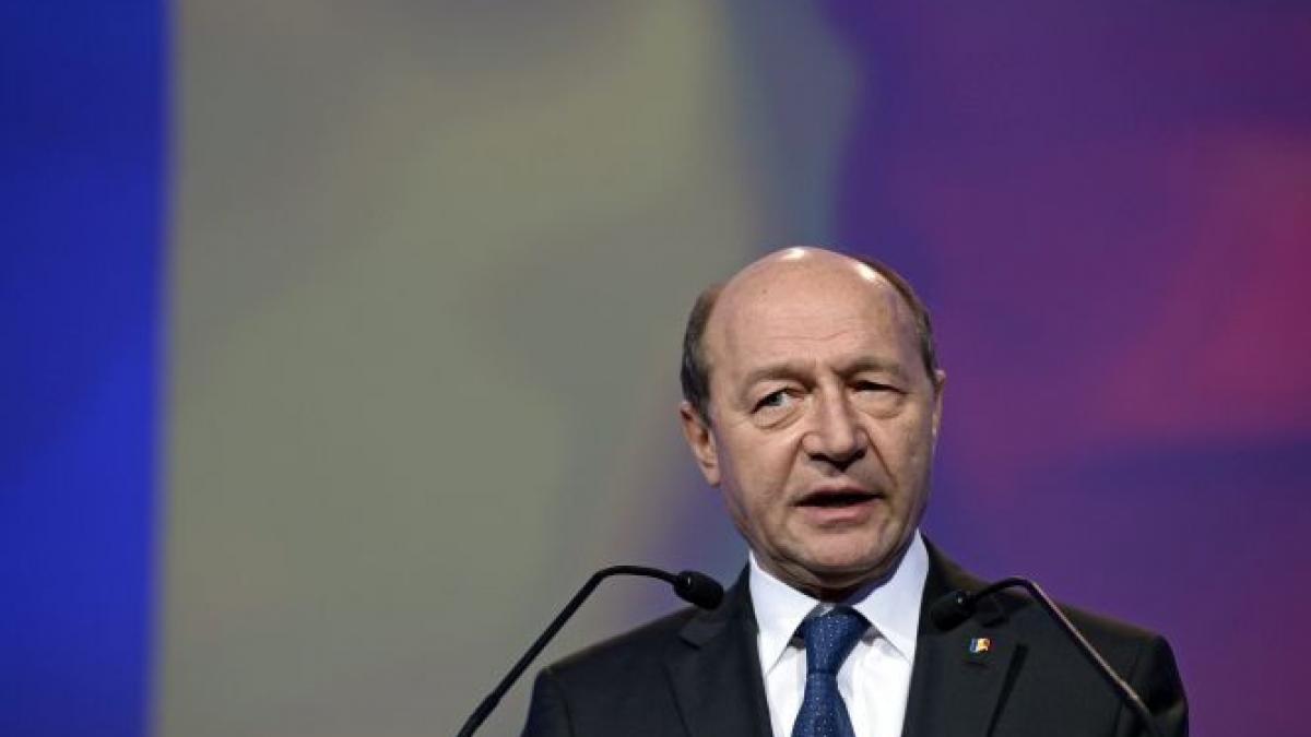 basescu retrimite parlamentului legea referitoare la pensionarea personalului aeronautic