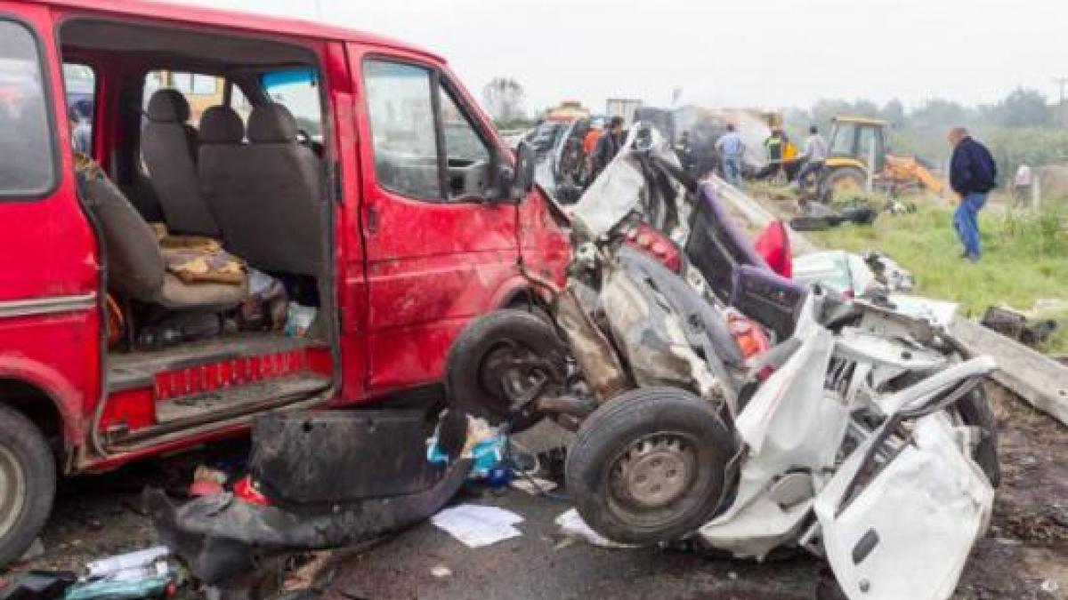 soferul roman care a provocat accidentul din grecia nu avea niciun aviz care sa ii permita sa