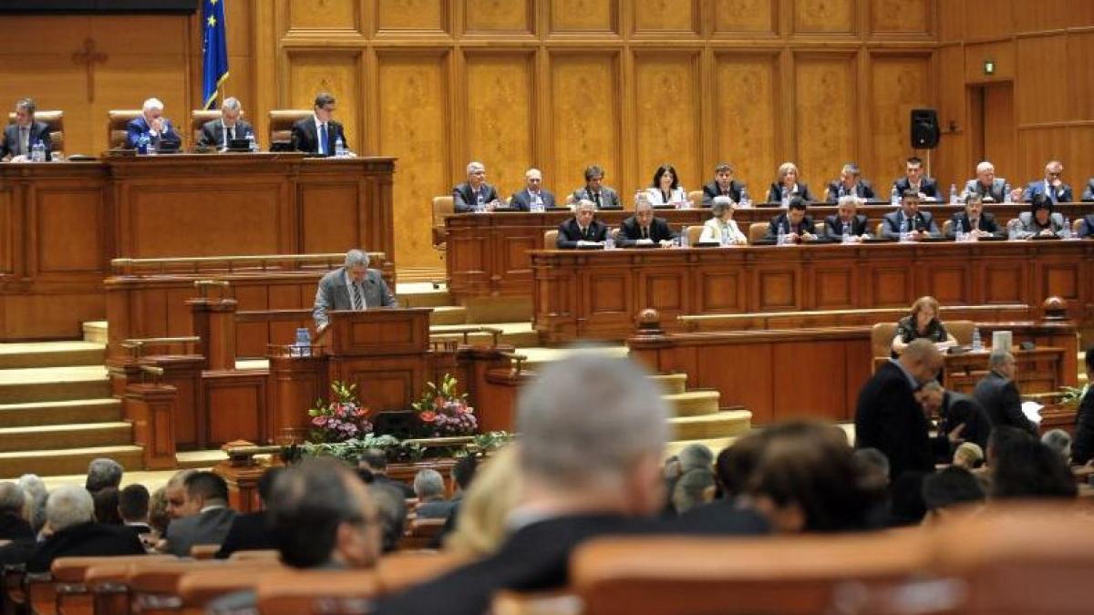 parlamentarii decid duminica asupra cererii dna privind ministrii din dosarul microsoft