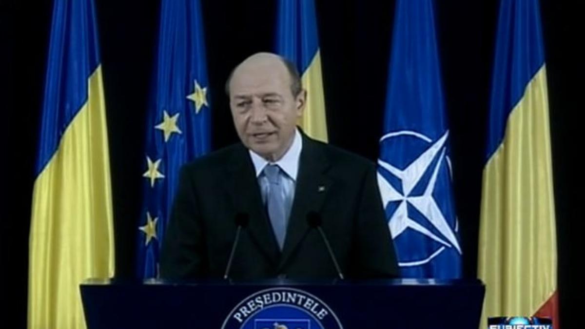 basescu ponta si iohannis isi trimit toate panaramele parlamentare sa se ocupe de mine la televizor