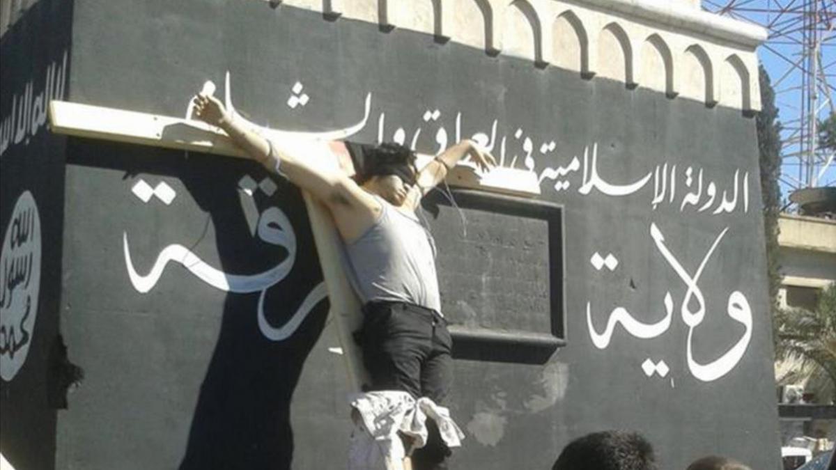 sua isi intaresc fortele impotriva si cu cine se aliaza