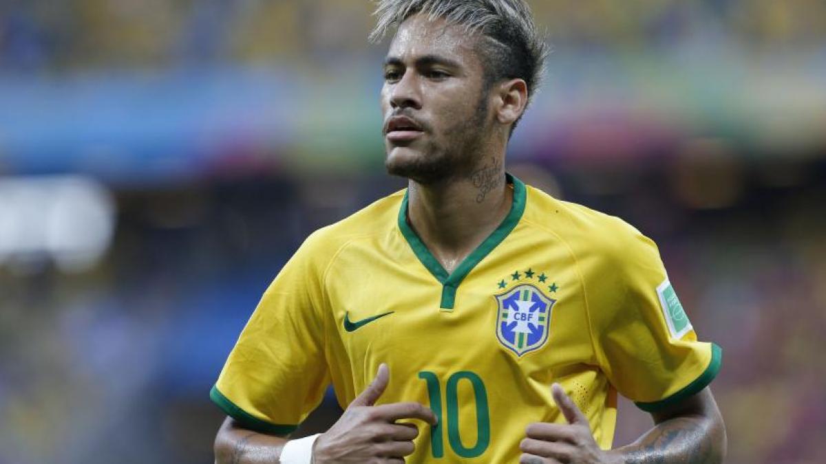neymar a marcat de patru ori impotriva japoniei si a devenit al cincilea golgheter din istoria