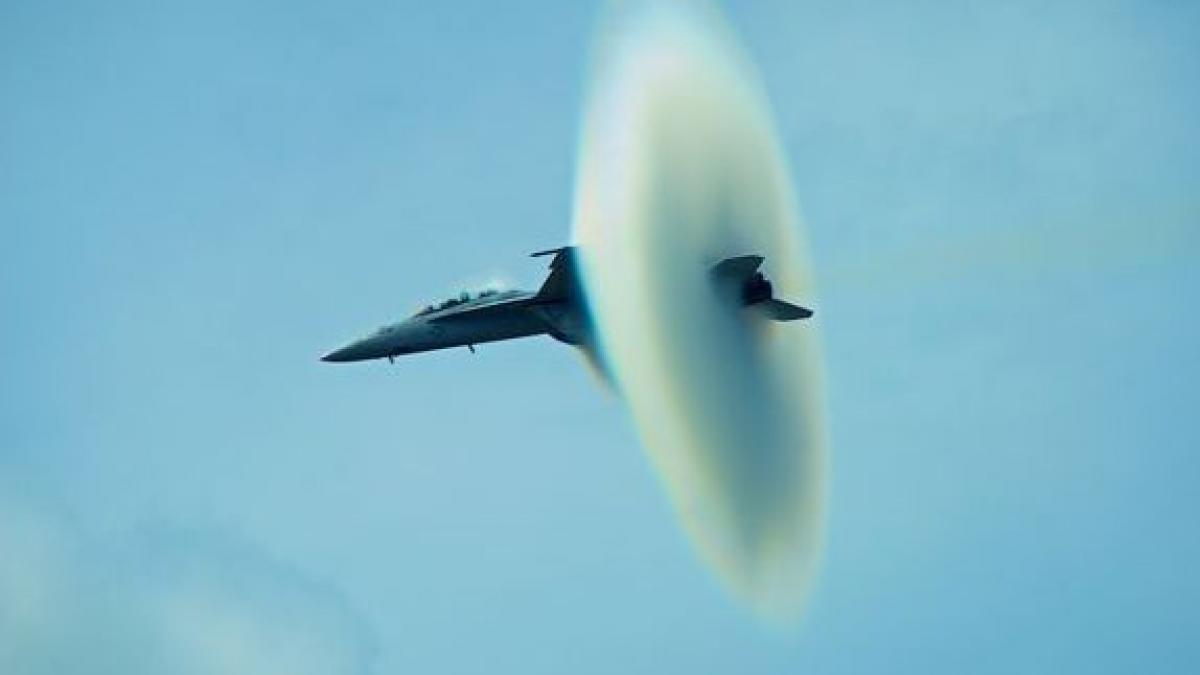 imagini incredibile a fost sparta bariera viteza sunetului a fost depasita