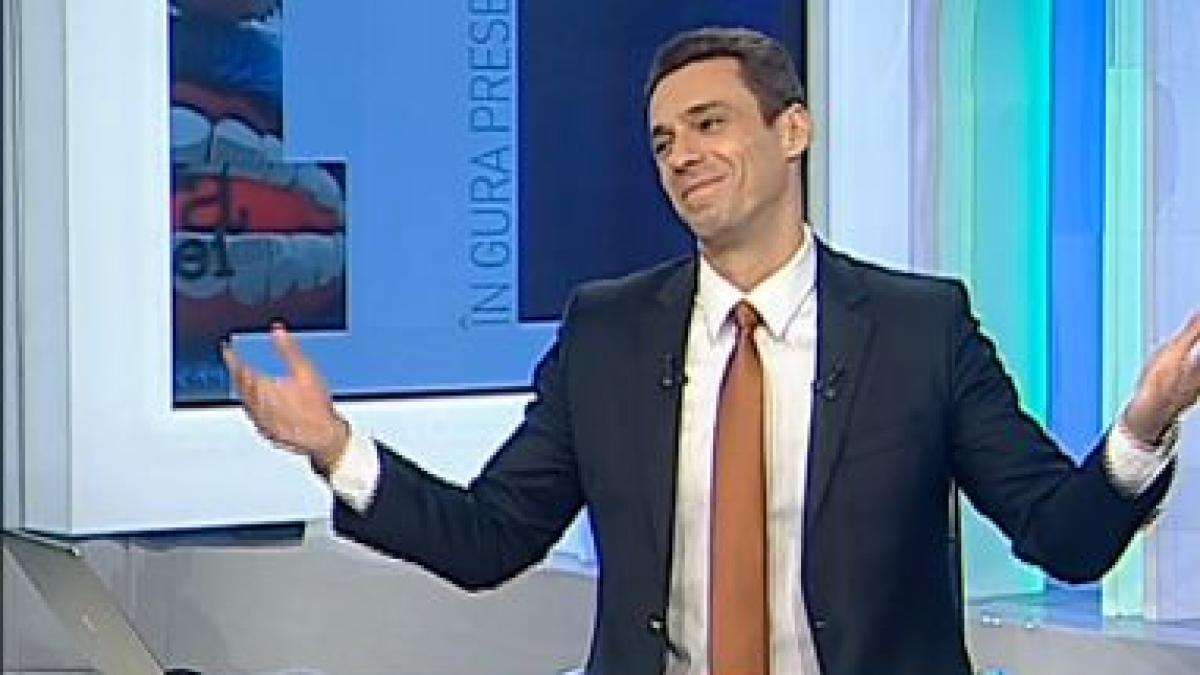 mircea badea ati vazut dresurile lui naomi cu imprimeu de leopard asa are si udrea si le or