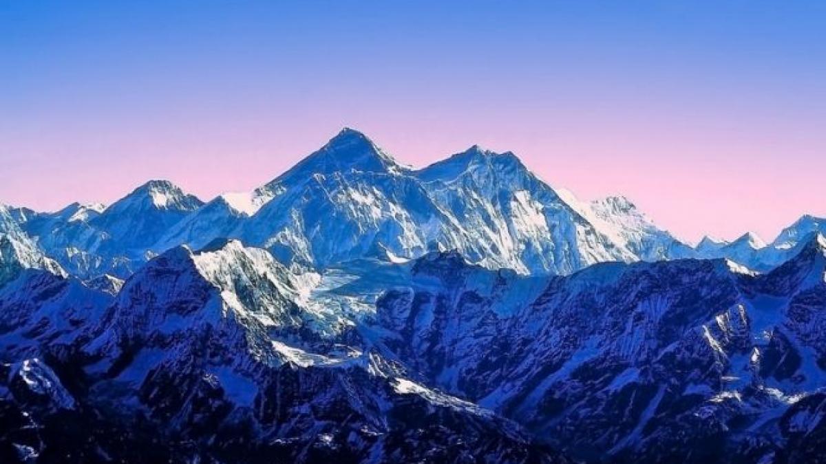 29 de turisti si ghizi au murit in urma unei furtuni in muntii himalaya