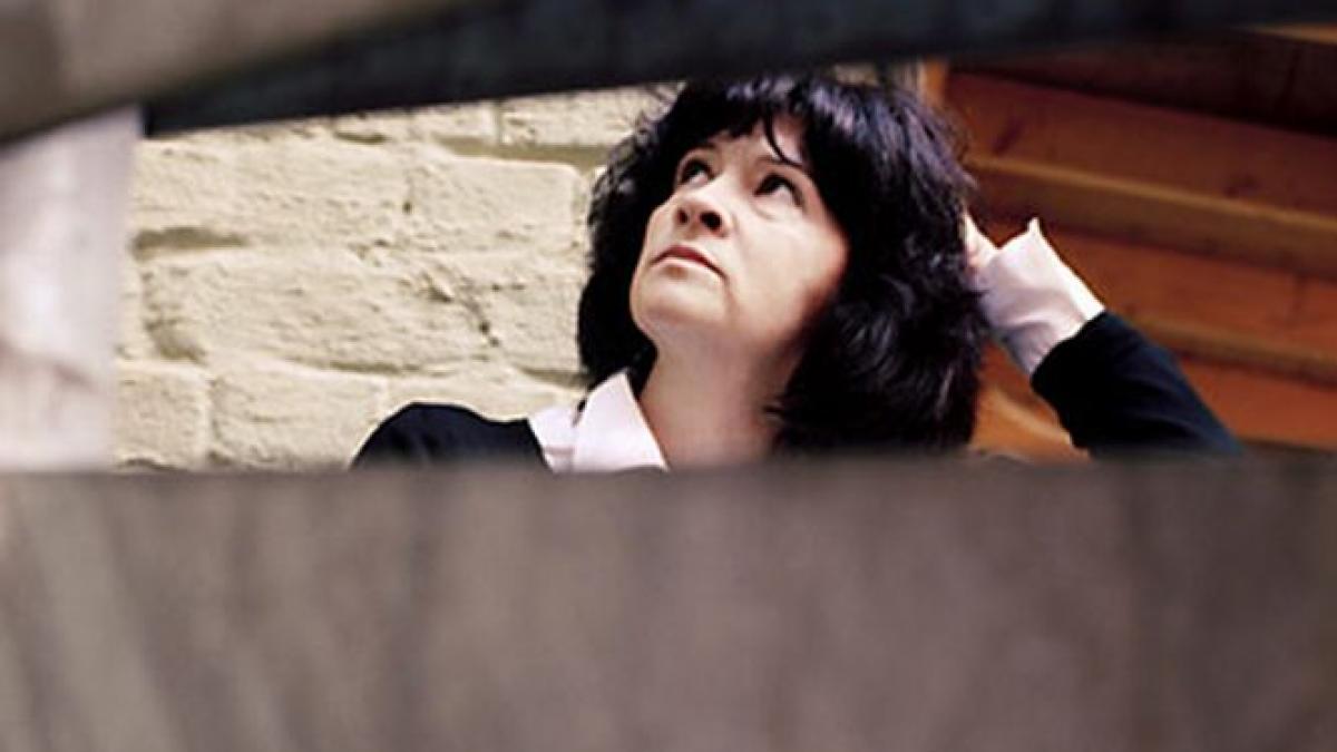 in premiera lumina din ea povestea romancei calina pandele